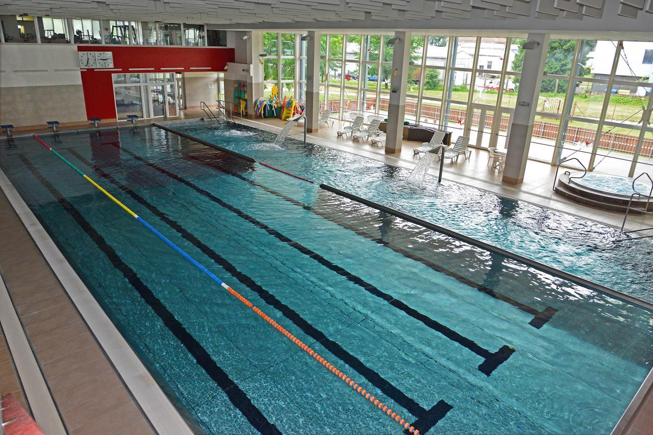 Sporthotel Zimni Stadion Benesov Benesov  Eksteriør bilde